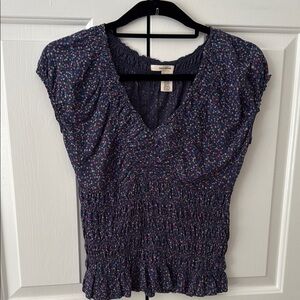 DKNY Jeans comfy t-shirt.